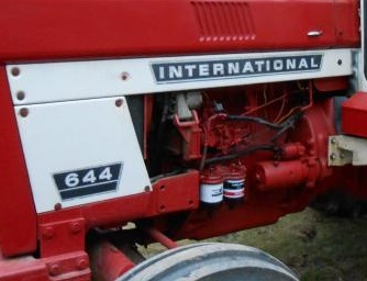 IHC International 644 Schwarz Weiß Groß Schlepper Traktor Aufkleber Klebefolie