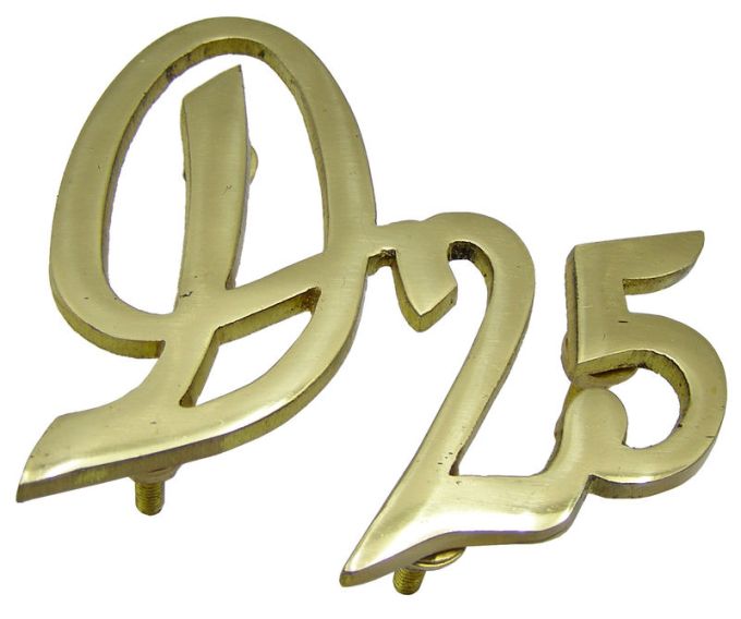 D25 embleem