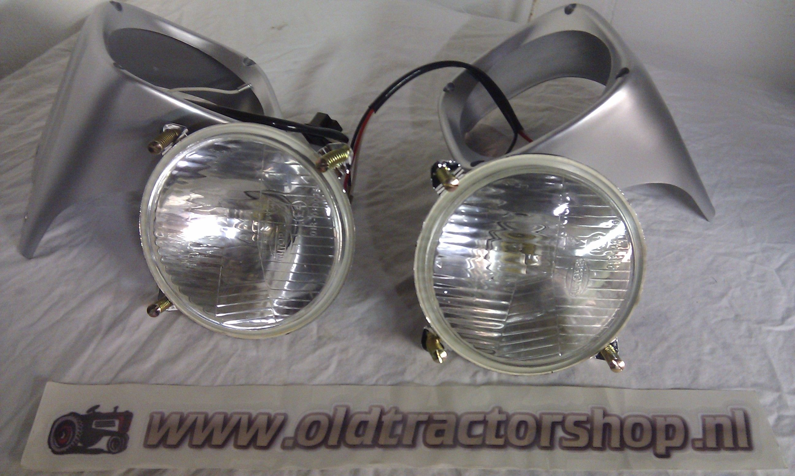 Headlamp set EU models