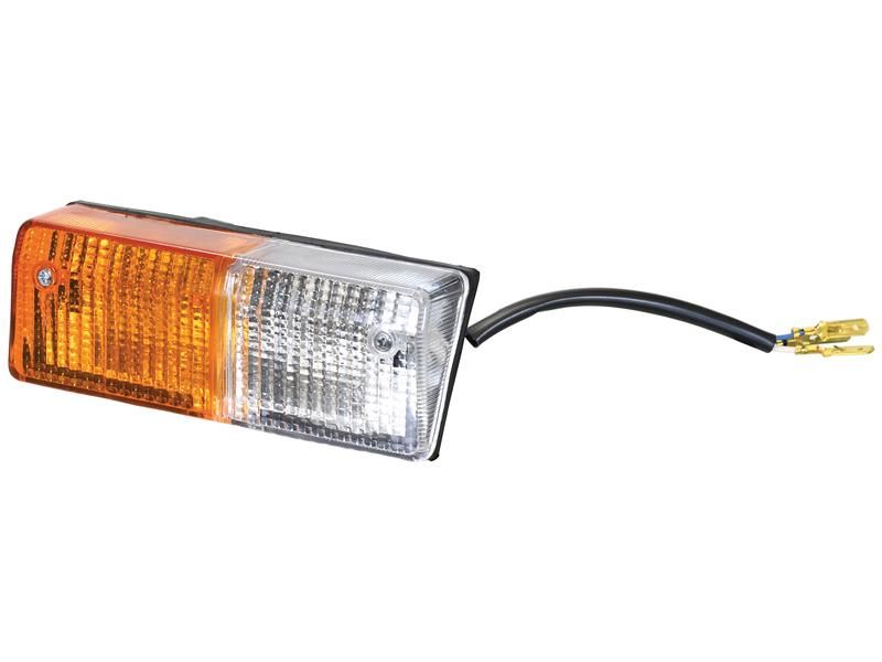 Front Combinaton Light RH