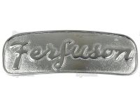 Emblême haut de calandre Massey Ferguson FE35